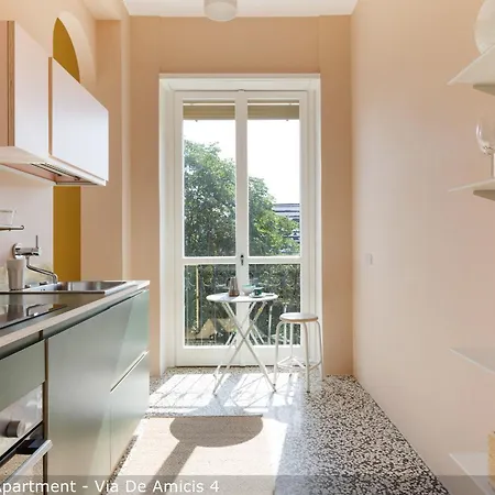 Apartment Brera In Porta Ticinese Milan